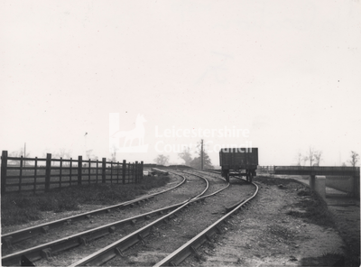 L1720 - Contractor's railway and tipping wagon, Aylestone