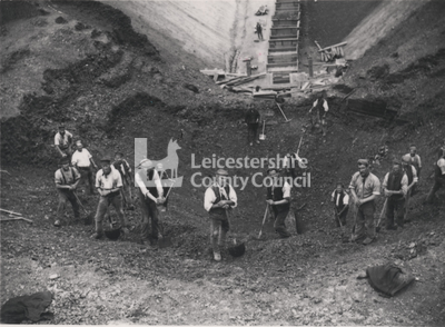 L1843 - Gang of navvies working at East Leake tunnel