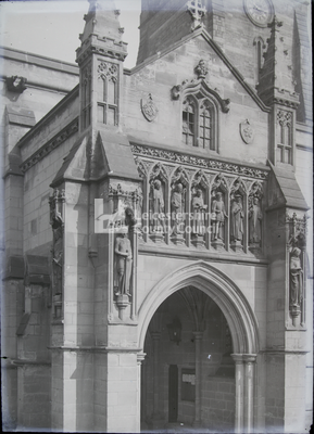 Detail of cathedral entrance 