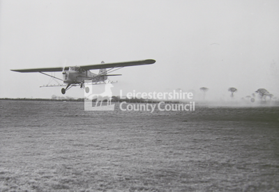 Auster aircraft crop-dusting