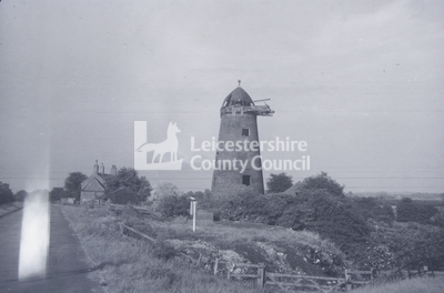 Derelict windmill, Gilmorton, Leicestershire