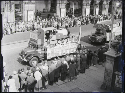 Parade: Blood donation float and Royal Mail float -Lord Mayor's Show 1961