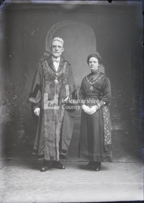 Jabez Chaplin, Mayor Of Leicester, And His Wife