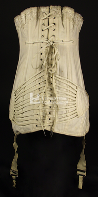 Jenyns corset, 1911: Back view